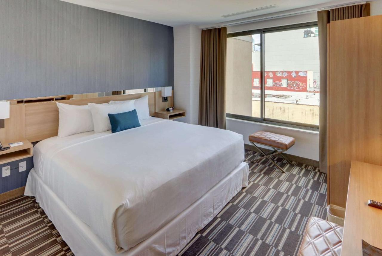 Microtel Inn By Wyndham Long Island City New York Ngoại thất bức ảnh